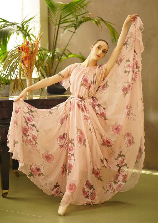 Flos Dea Laeta Choros - III (Matt) Ballerina Erica Mulkern MA