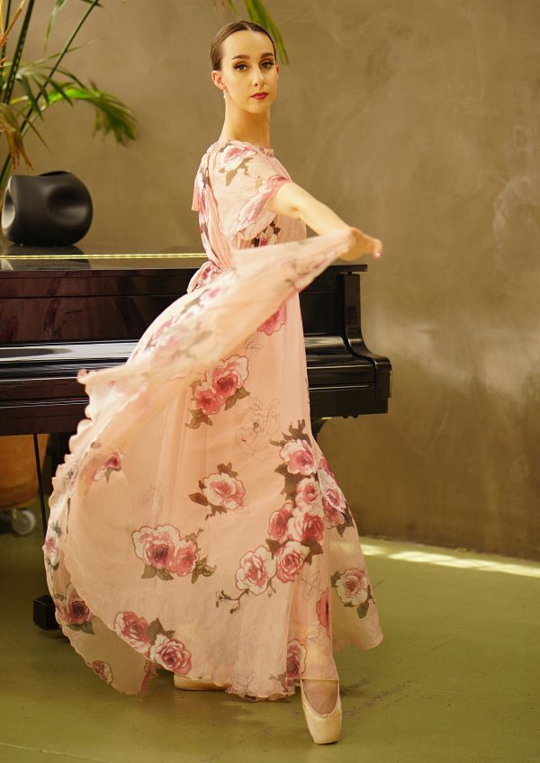 Flos Dea Laeta Choros - V (Matt) Ballerina Erica Mulkern MA