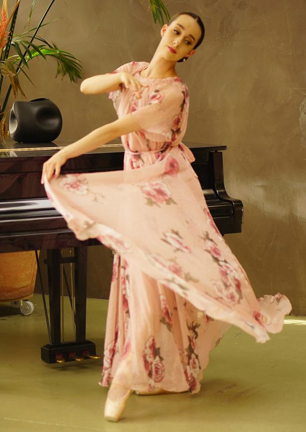 Flos Dea Laeta Choros - IV (Matt) Ballerina Erica Mulkern MA
